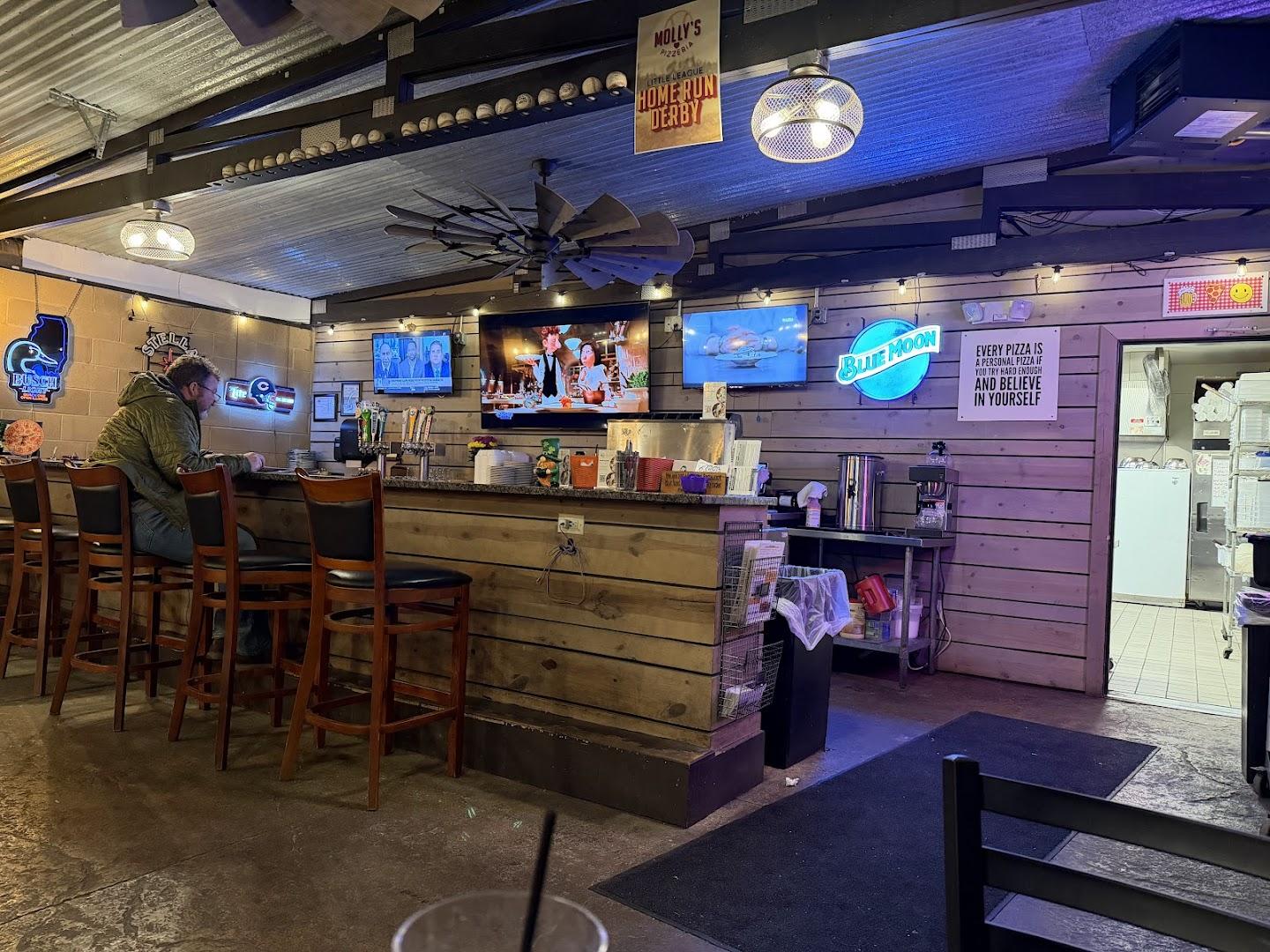 Molly's Pizzeria